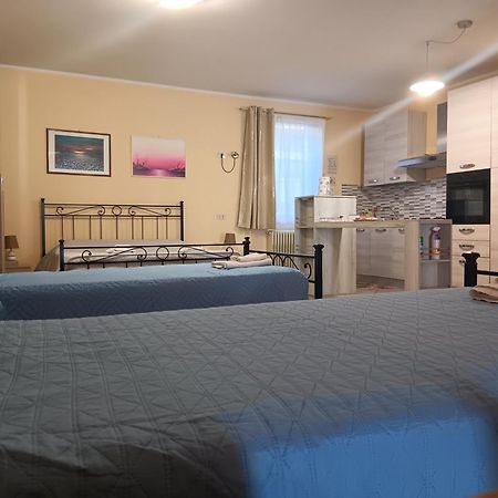 Casa Vacanze Iris, Appartamento Turistico ราเวนนา ภายนอก รูปภาพ