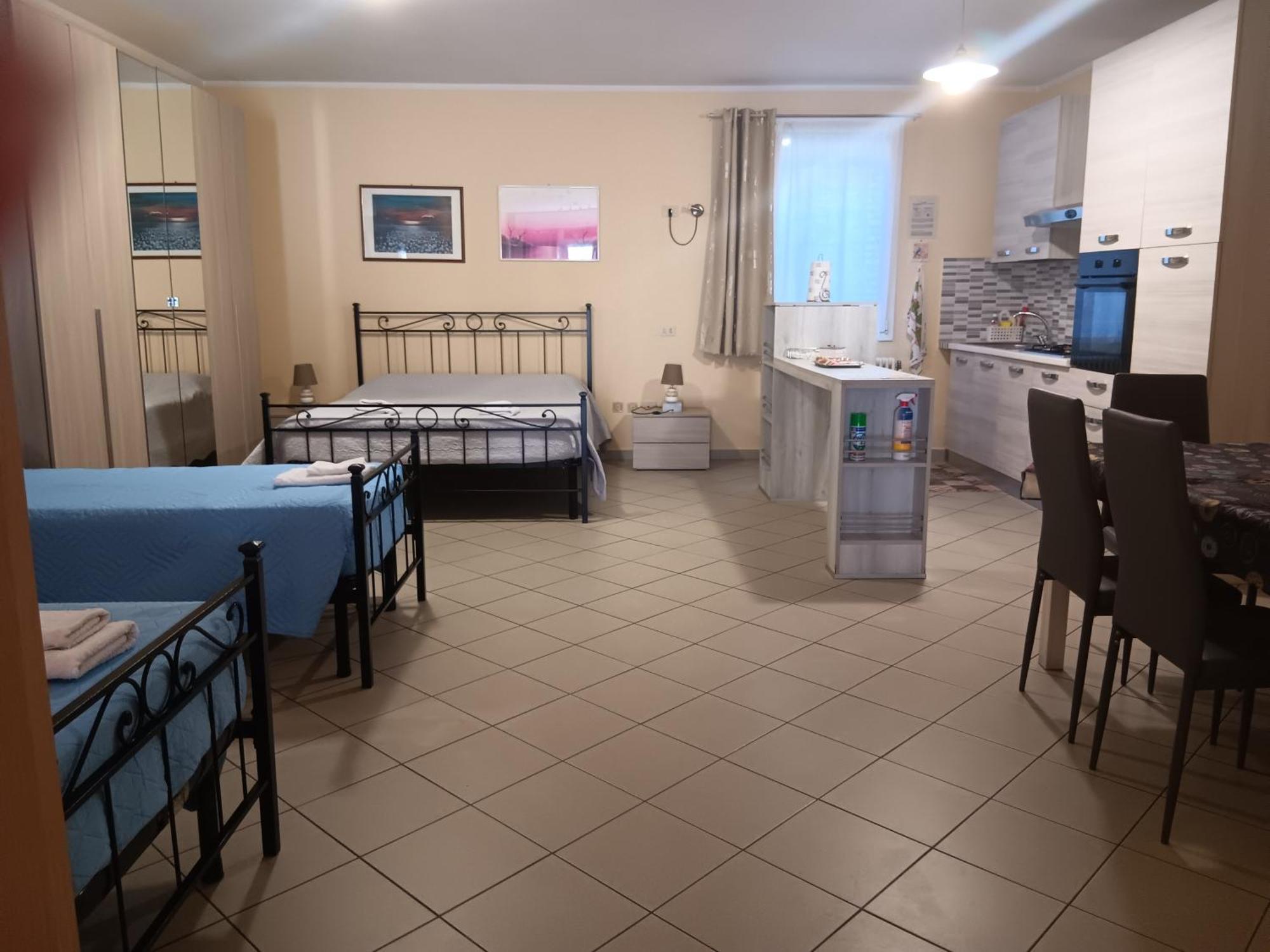 Casa Vacanze Iris, Appartamento Turistico ราเวนนา ภายนอก รูปภาพ